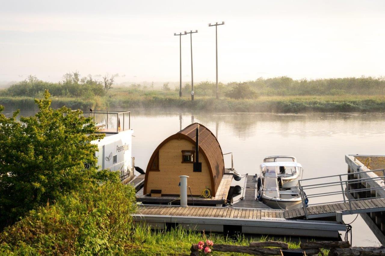 Schwimmpod An Der Peene Anklam Buitenkant foto