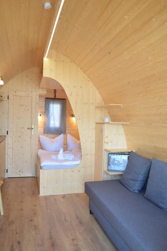 Schwimmpod An Der Peene Anklam Buitenkant foto