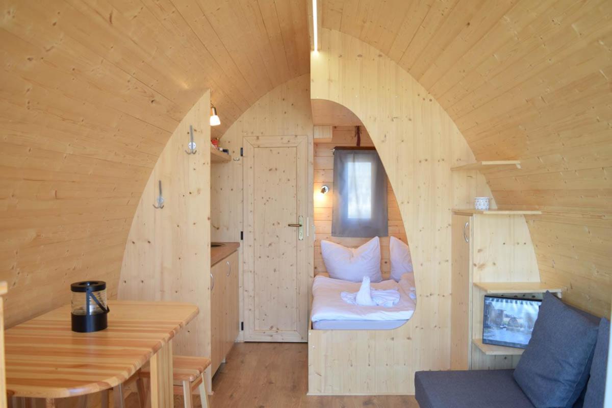 Schwimmpod An Der Peene Anklam Buitenkant foto